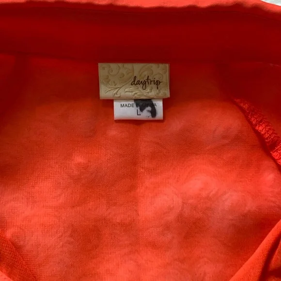 Daytrip Large Ombré Top - Picture 4 of 4